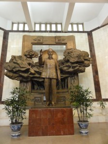Statue of Ho Chi Minh in the main hall of the museum dedicated to his memory and achievements.
